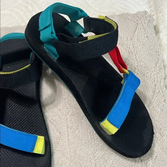 Teva Colorblock Strappy Sandals Men’s 9 Women’s 11 | Outdoor Hiking Water Shoes - Picture 2 of 10